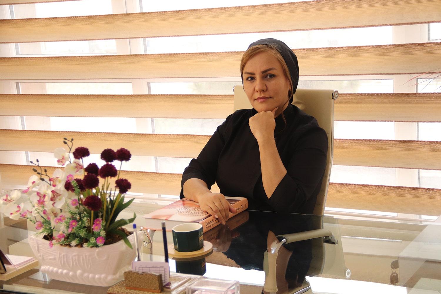 خدمات تخصصی مرکز زیبایی دکتر طرزی